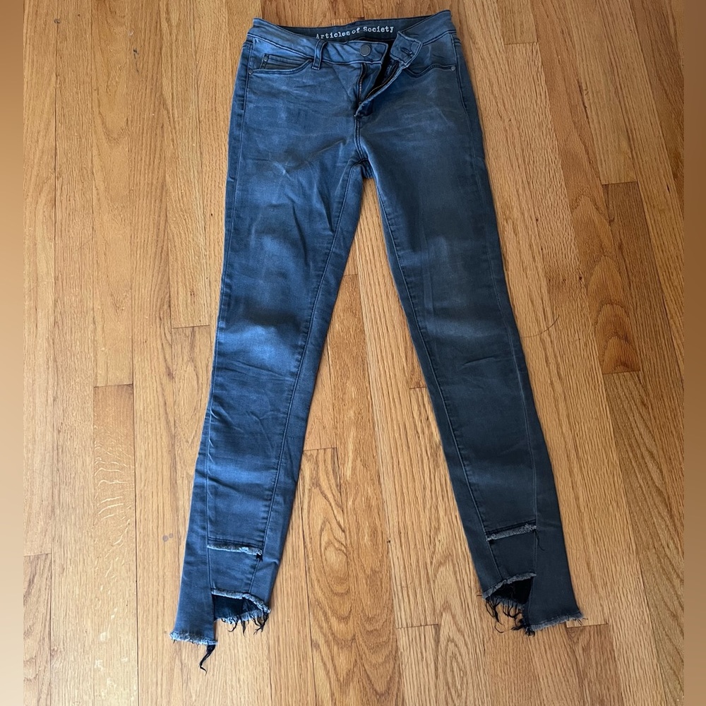 Articles of Society distressed jeans in gray!
